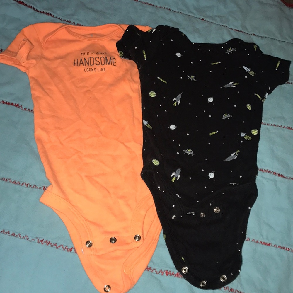 Two body suits for infant